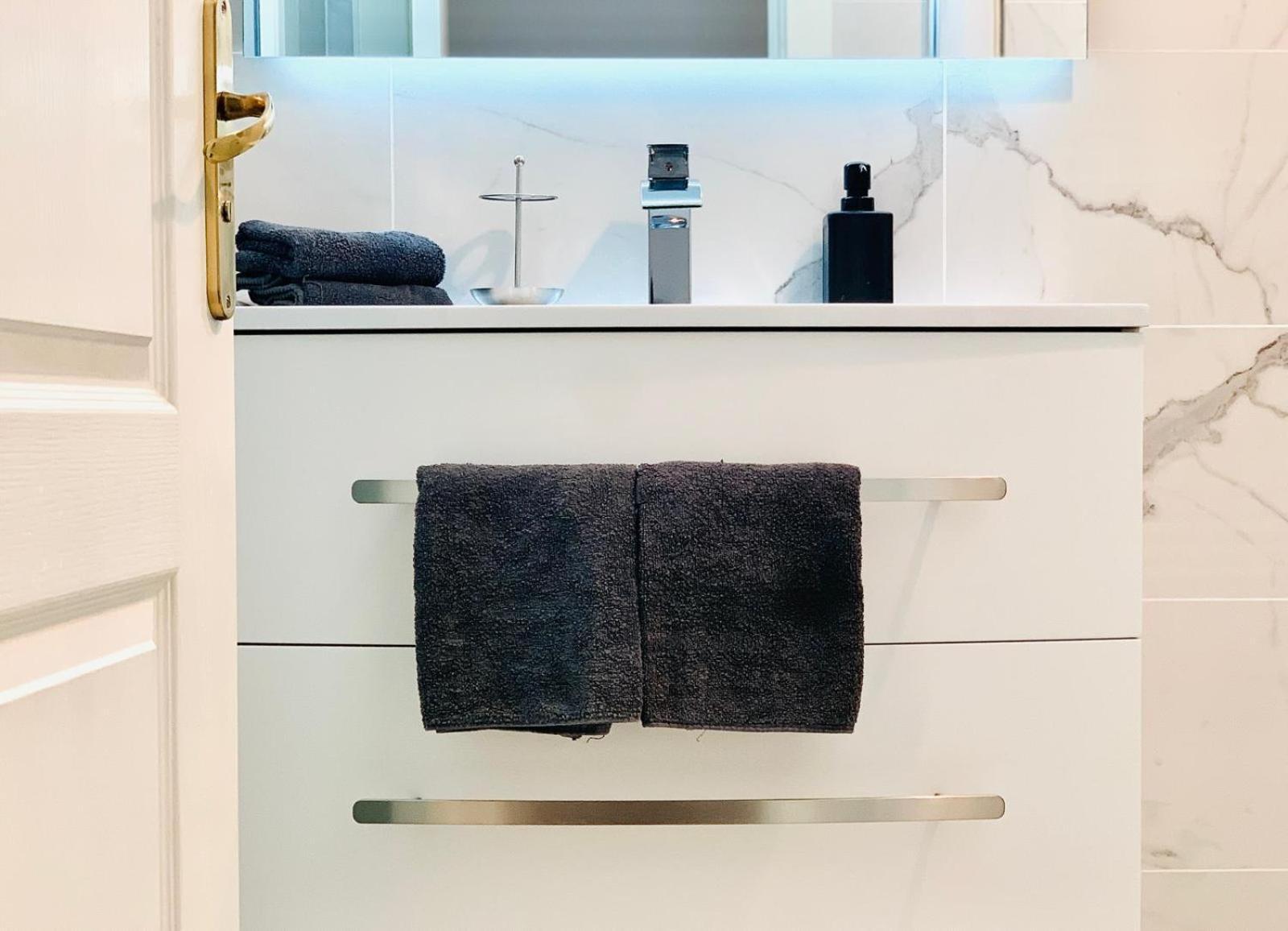 Chic & Spacious Getaway In - 10min To * Nizza